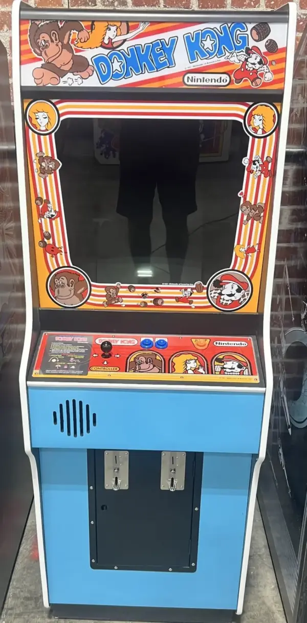 Original Restored Donkey Kong Arcade Machine - Image 2