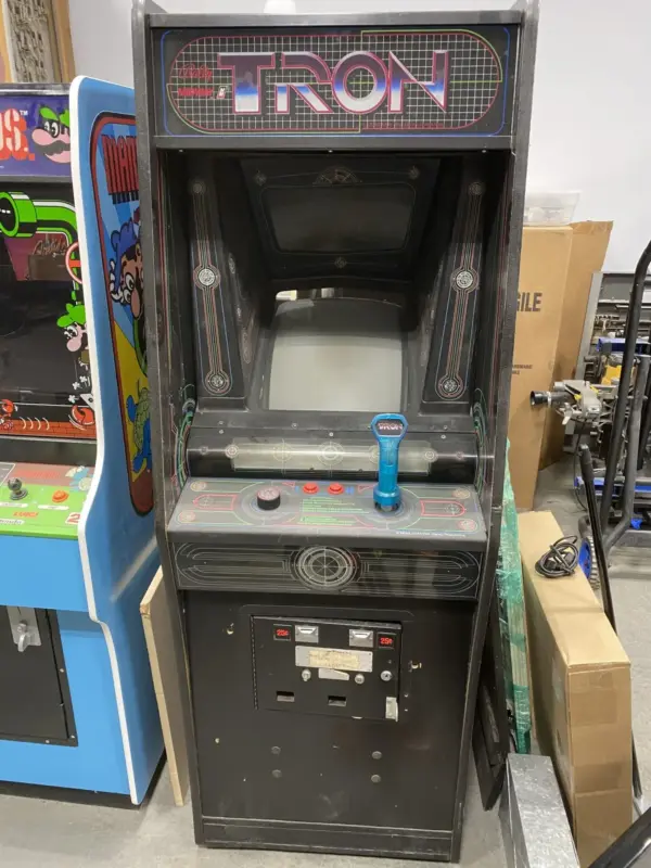 ARCADE GAMES WAITING FOR RESTORATION - Image 3