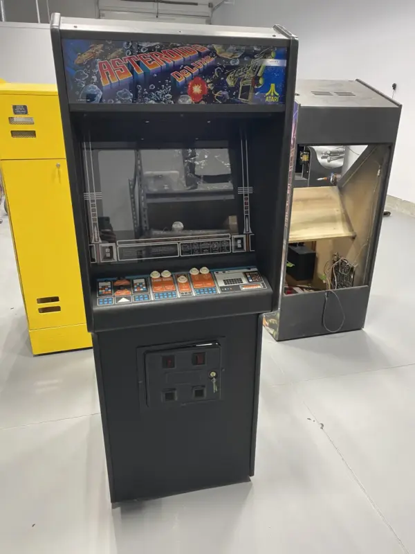 Original Restored Atari Asteroids Deluxe - Image 3