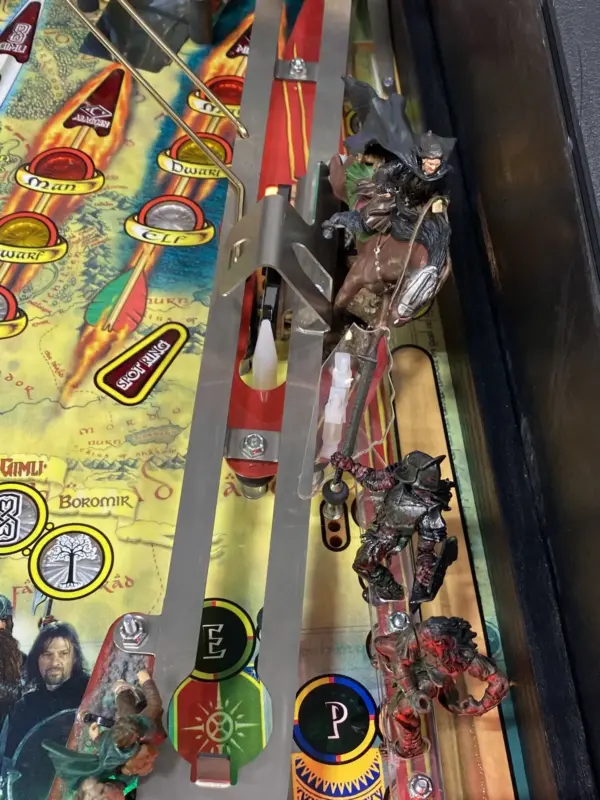 99% Perfect Original LOTR Pinball Machine With Topper - Image 29