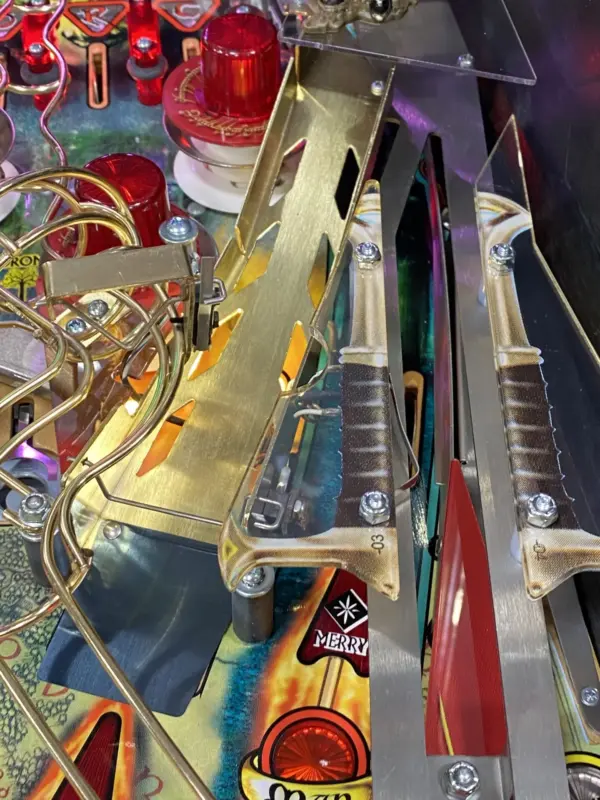 99% Perfect Original LOTR Pinball Machine With Topper - Image 32