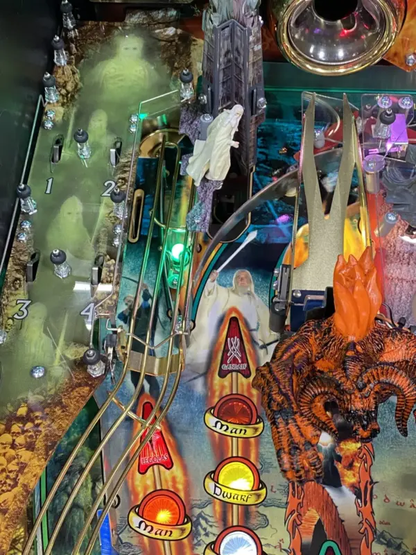99% Perfect Original LOTR Pinball Machine With Topper - Image 34