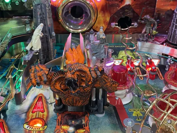 99% Perfect Original LOTR Pinball Machine With Topper - Image 28