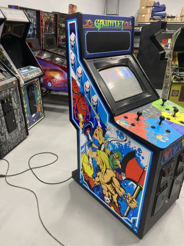 Fully Restored 1985 Gauntlet Arcade Machine - Image 4