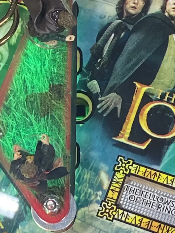 99% Perfect Original LOTR Pinball Machine With Topper - Image 10