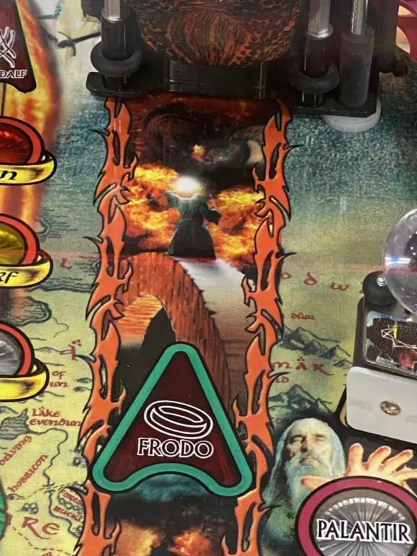 99% Perfect Original LOTR Pinball Machine With Topper - Image 4