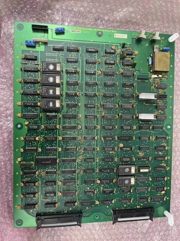 Nintendo Donkey Kong 3 Arcade PCB Working - Image 2