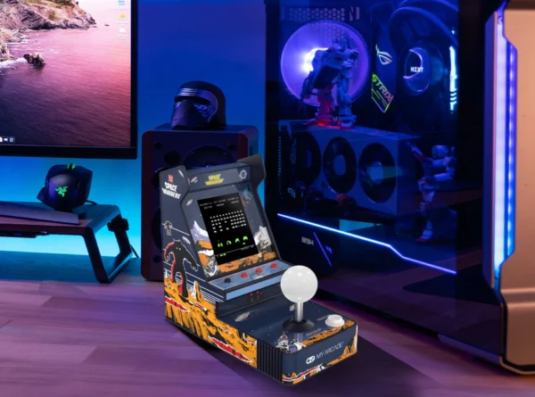 Collectible Mini Portable Space Invaders Retro Arcade Game