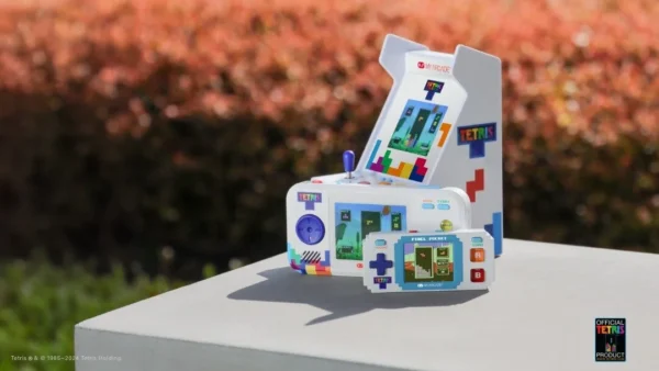 Pixel Pocket Tetris Hand Held Pocket Portable Gaming System With 10 Games