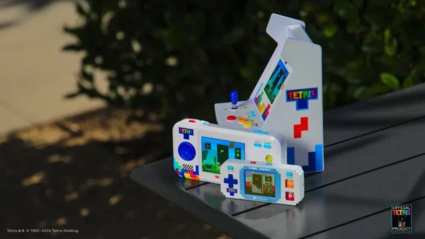Pixel Pocket Tetris Hand Held Pocket Portable Gaming System With 10 Games