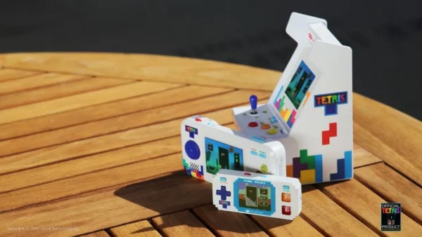 Pixel Pocket Tetris Hand Held Pocket Portable Gaming System With 10 Games