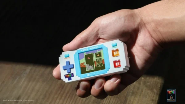 Pixel Pocket Tetris Hand Held Pocket Portable Gaming System With 10 Games